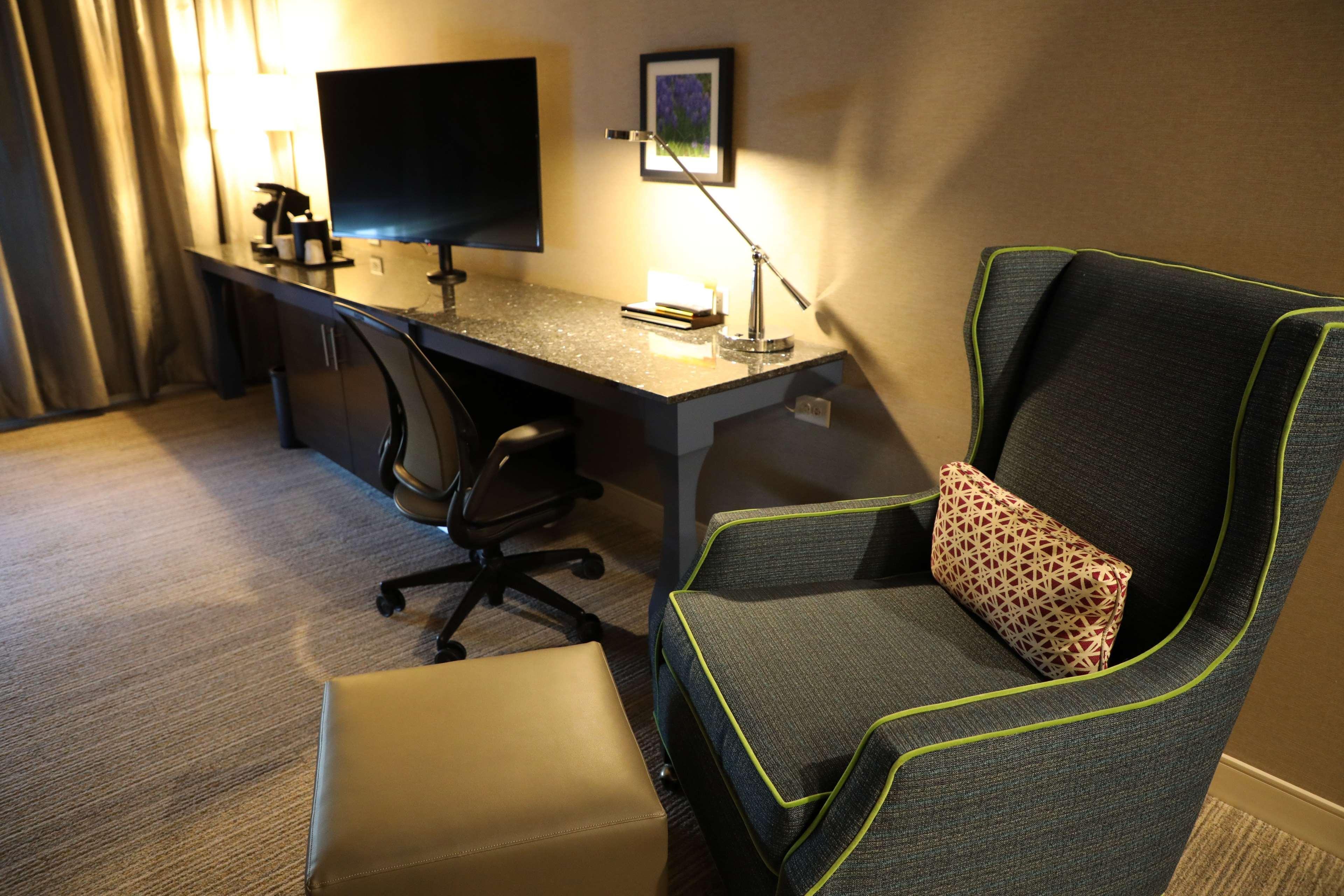 Hilton Garden Inn Austin Airport Экстерьер фото