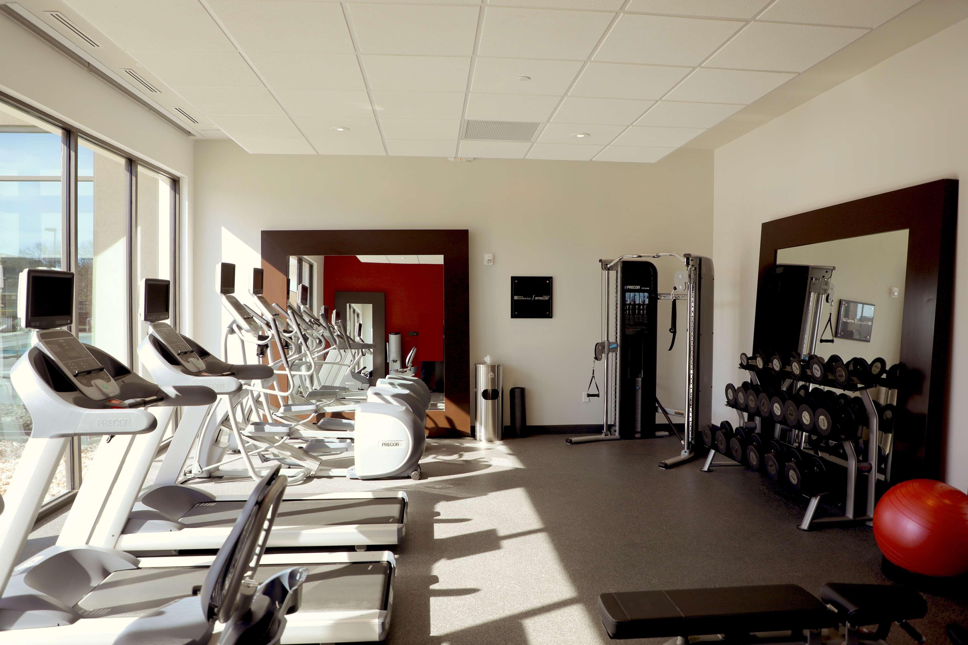 Hilton Garden Inn Austin Airport Экстерьер фото