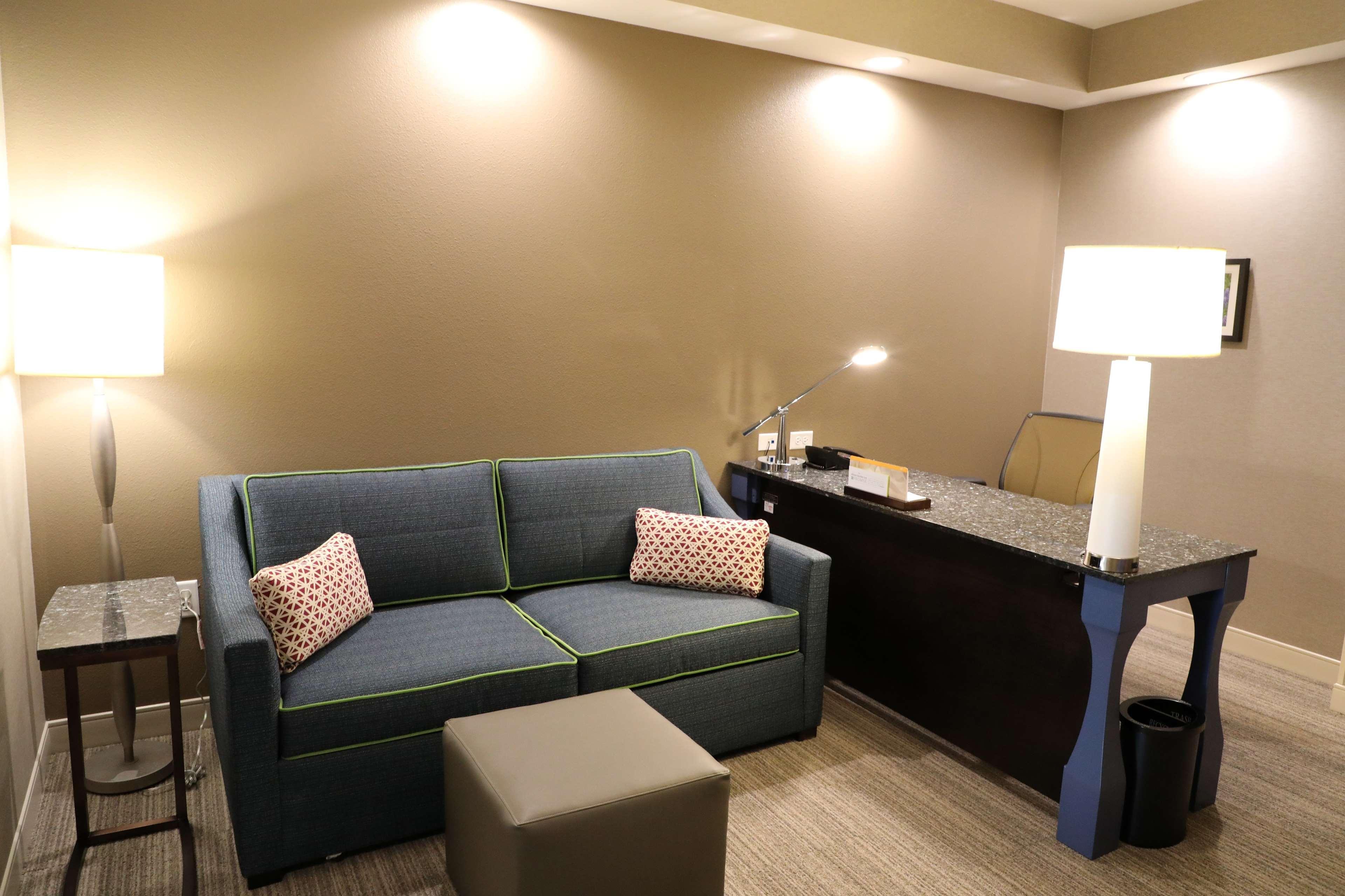 Hilton Garden Inn Austin Airport Экстерьер фото