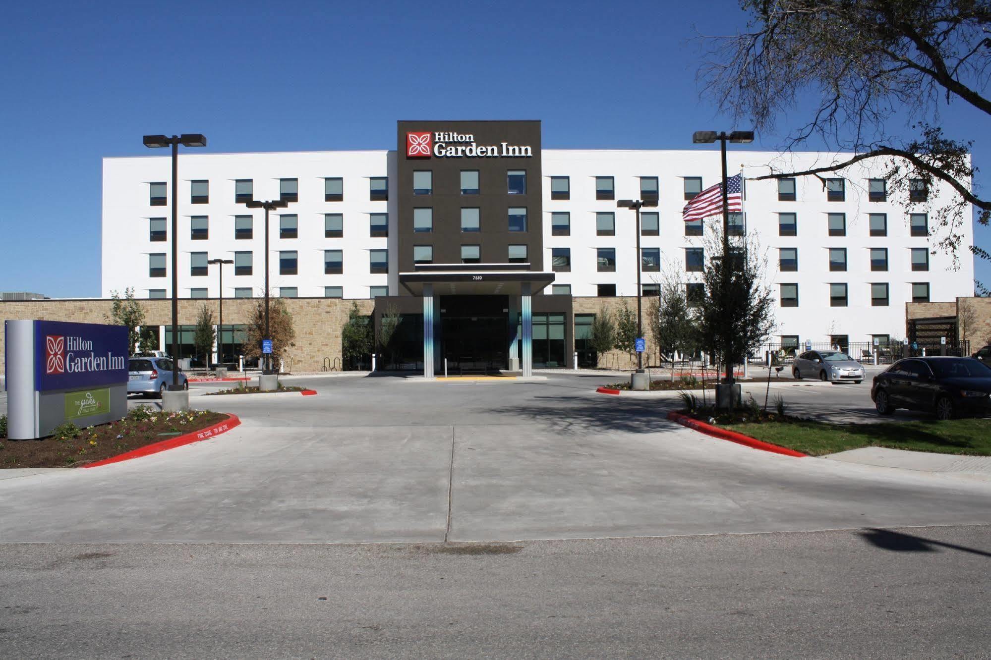 Hilton Garden Inn Austin Airport Экстерьер фото